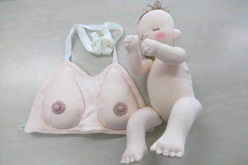 授乳モデル（人形＋乳房セット）